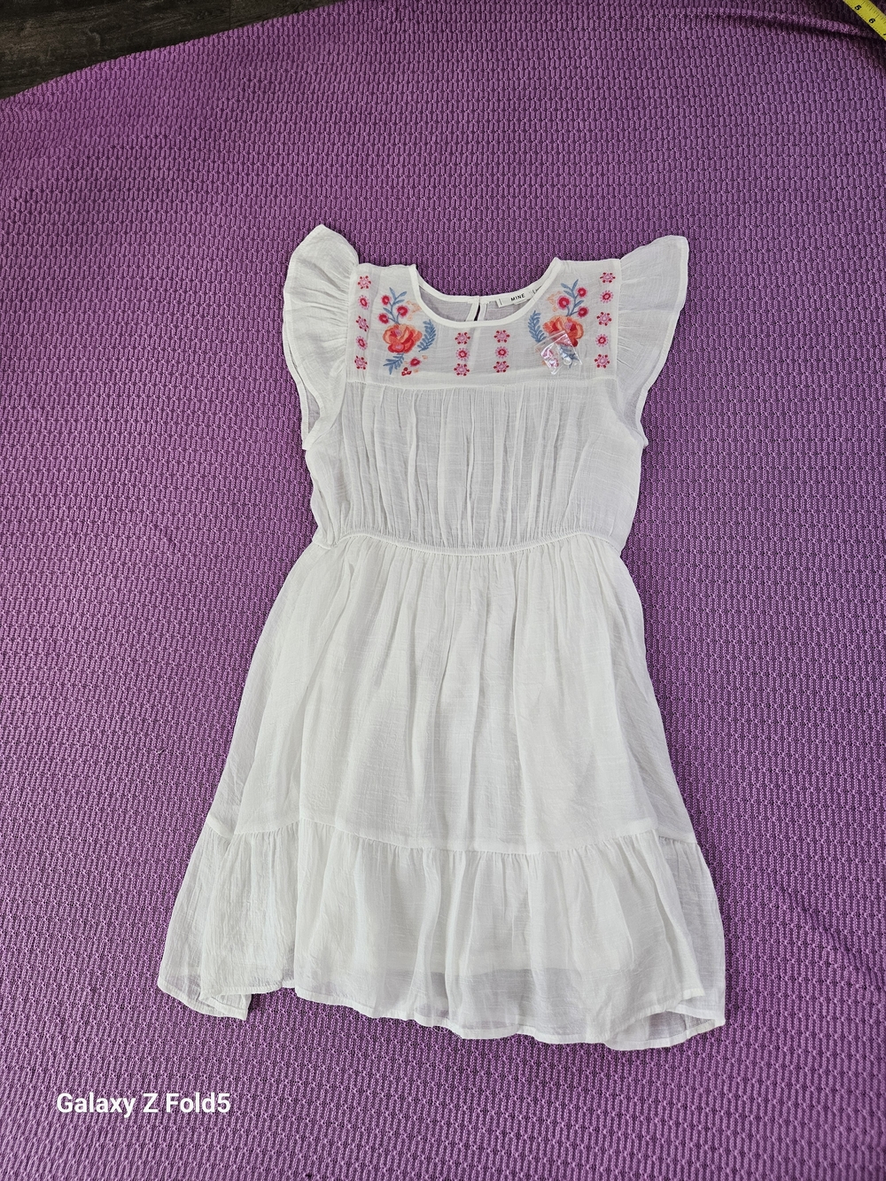 mine White Embroidered Flutter-Sleeve Mini Dress - Picture 2 of 10